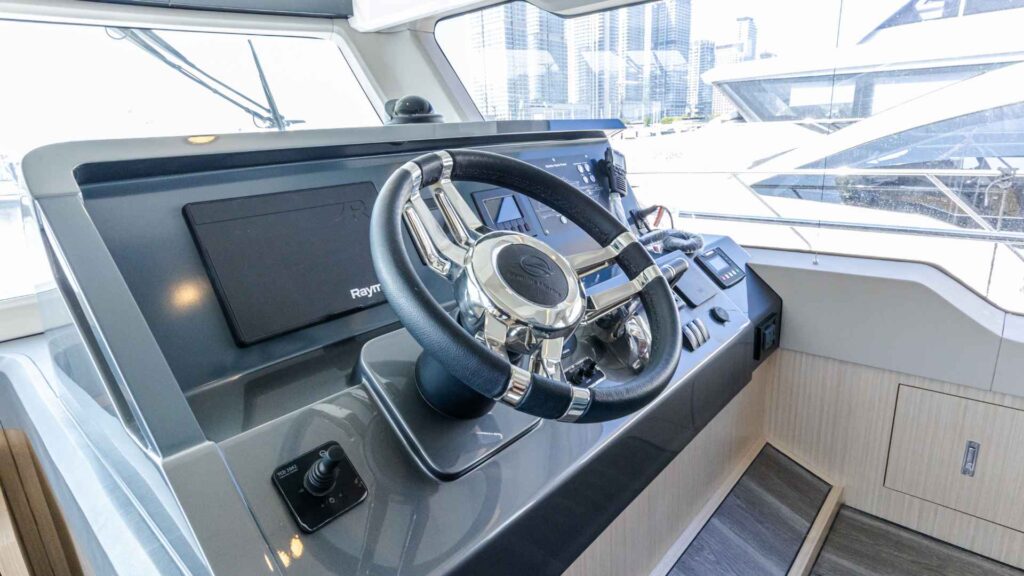 OceanWalker X53 — helm, Revolution Power Catamarans